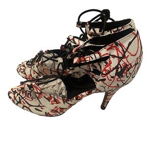 NWOT BURJU 4 inch heels size medium 10.5